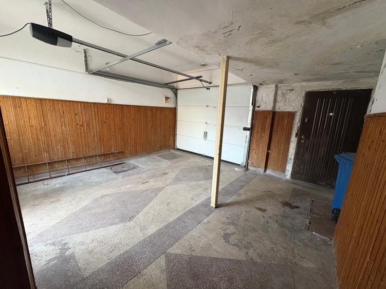 Casa de vânzare - Constanta - 6 CAMERE-147 mp. totali ( fără curtea interioară) - 28