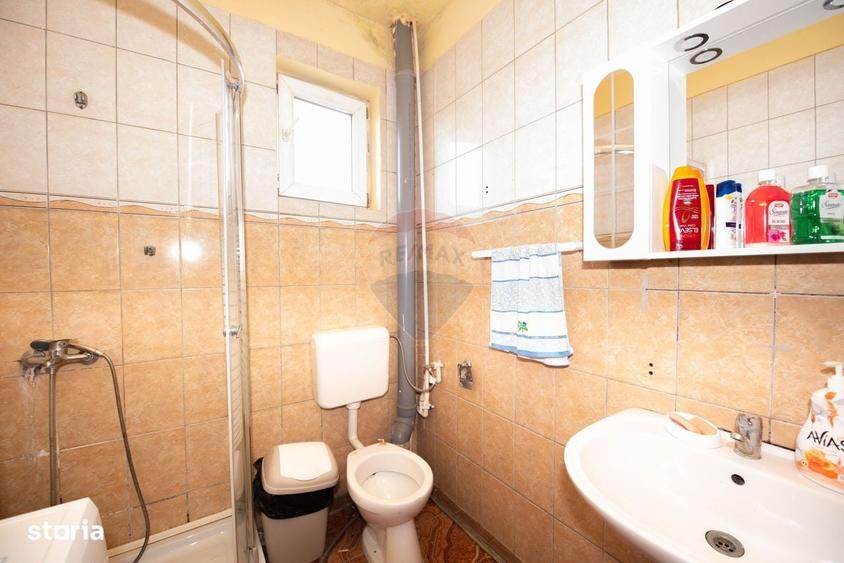 Casă cu 4 camere în Central