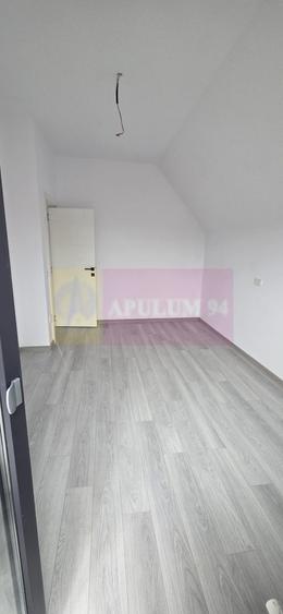 Vila de vanzare cu 4 camere in Brebu - 14