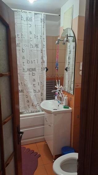 Apartament cu 2 camere decomandat zona Dorally (Cod E5) - 4