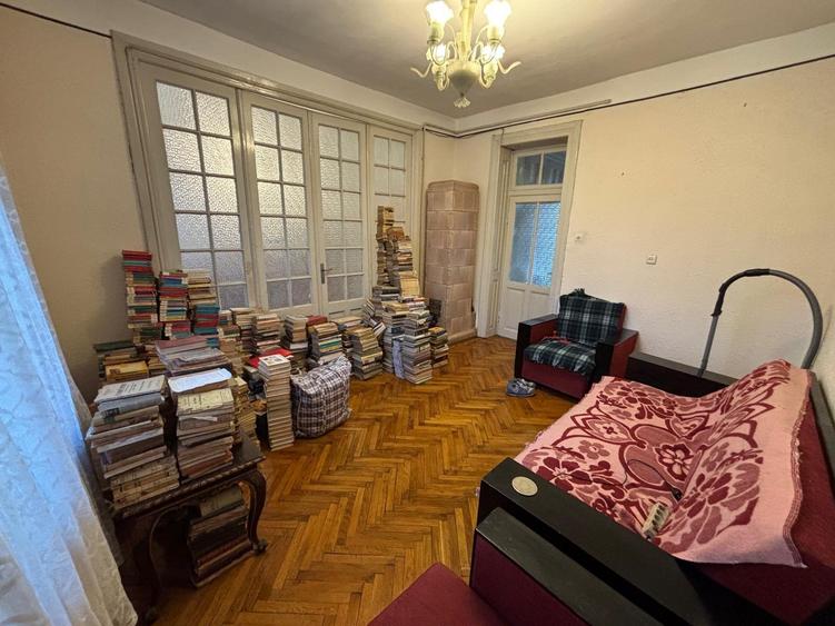 Vanzare apartament cinci camere vila D+P+2 Medicina Cotroceni - 7