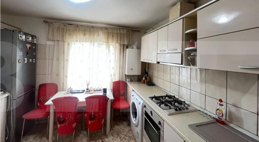 Apartament decomandat de 3 camere | Zona Bucovina | Parcare - 3