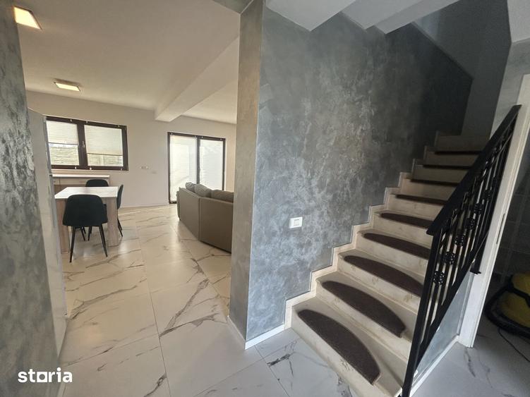 Apartament cu 3 camere în Dumbrăvița