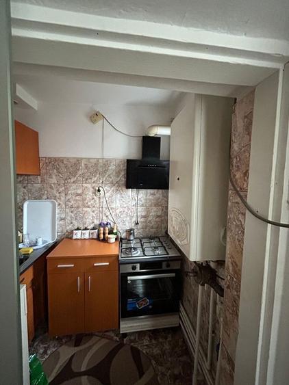 Inchiriez apartament cu 3 camere - 3