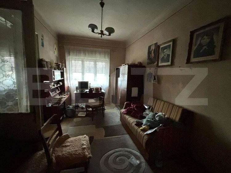 Casa de vanzare in suprafata de 100 mp localizata central in Simleul Silvaniei - 3