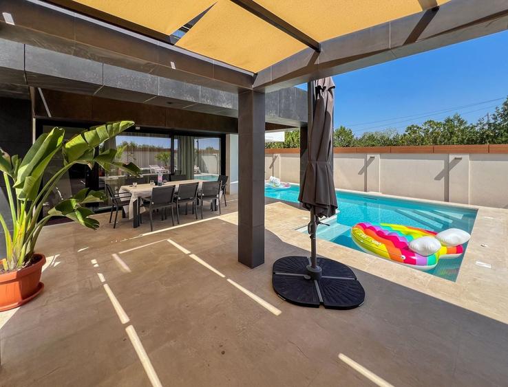 NEW VILLA TO RENT |  Vila premium cu piscina și jacuzzi încălzite - 58