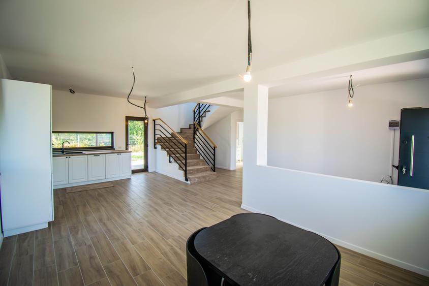 Vila verde disponibila, panouri, pompa de caldura, intretinere - 500ron/luna - 15