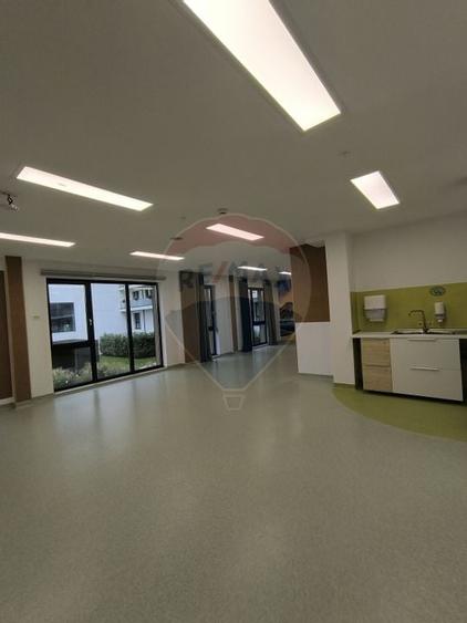 Spatiu comercial de vanzare - 28