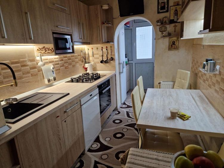 Apartament 2 camere Dacia - 1