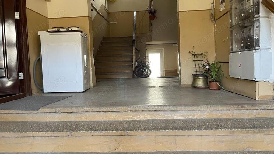 Garsoniera de vanzare-ideala pentru locuit sau investitie - 2
