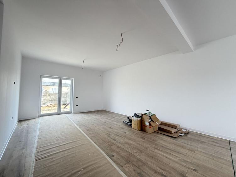 Duplex finalizat in Bucovat - 0% Comision - 4