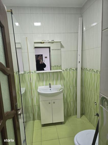 Garsoniera spatioasa cu bucatarie separata, parter an 2011 - 7