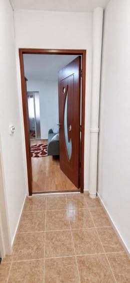 Apartament cu 2 camere semidecomandat, mobilat în Exterior Est