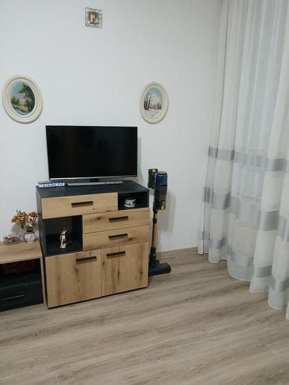 Apartament cu 3 camere decomandat în Nord