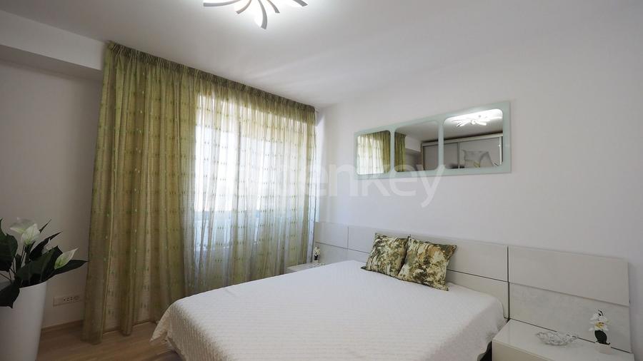 Apartament cu 3 camere semidecomandat, mobilat în Iancu Nicolae