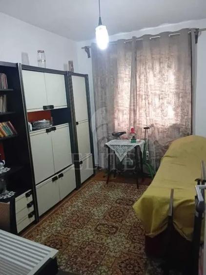 Apartament cu 4 camere semidecomandat în Mănăștur
