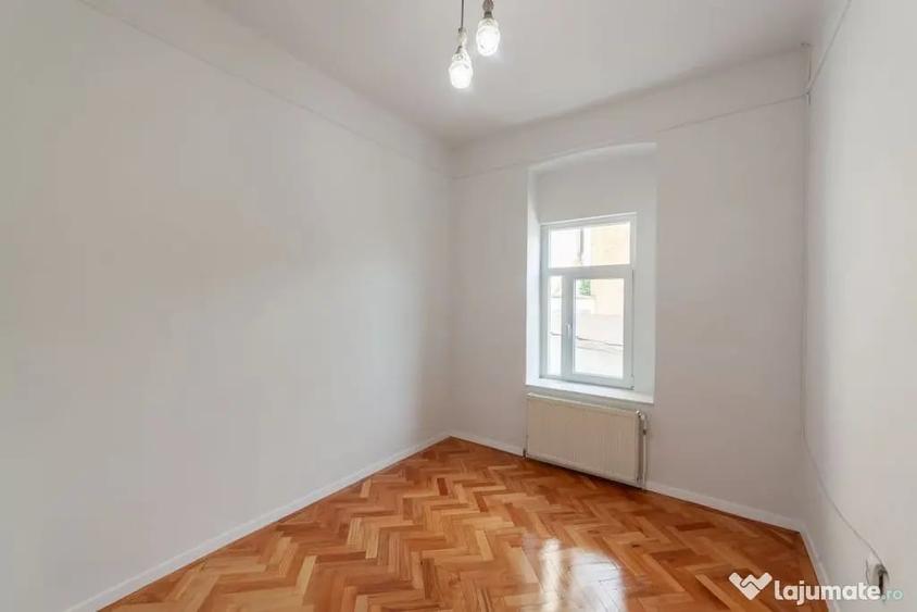 Casă cu 4 camere cu Teren 224 Mp în Central