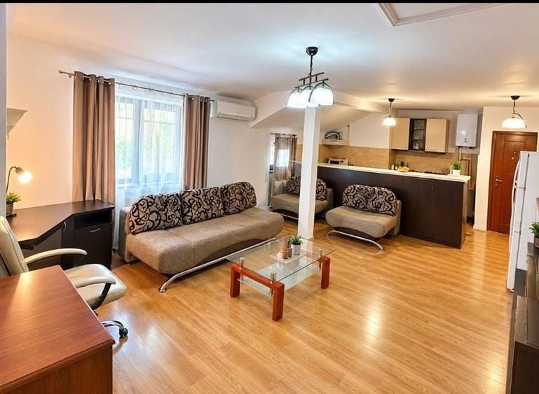Apartament cu 2 camere semidecomandat în Rudicica