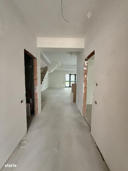 Casă cu 4 camere cu Teren 175 Mp în Industriilor