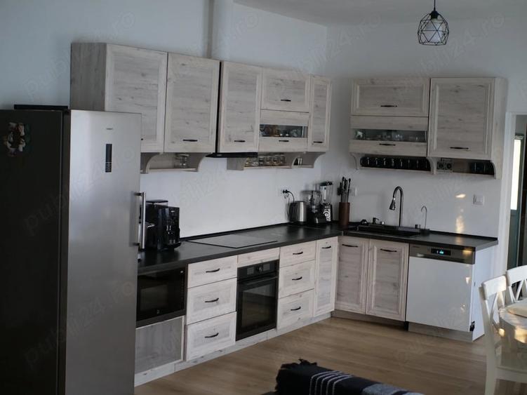Casă cu 5 camere cu Teren 780 Mp în Râu de Mori