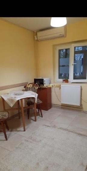 Apartament cu 2 camere decomandat, mobilat în Crângași