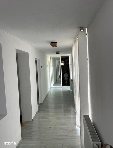 Casă cu 3 camere cu Teren 300 Mp în Central
