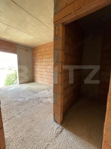 Apartament cu 3 camere decomandat în Calea Moldovei