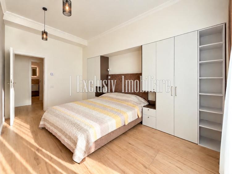 Apartament cu 3 camere decomandat în Delfinariu