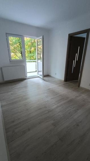 Apartament cu 2 camere semidecomandat în Micro 15