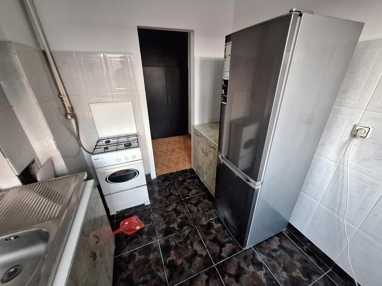Apartament primitor cu 2 camere de închiriat | Ploiești, Str. Romană nr. 92 - 2