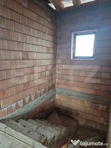 Vila noua de vanzare la intrare in Corunca - 15