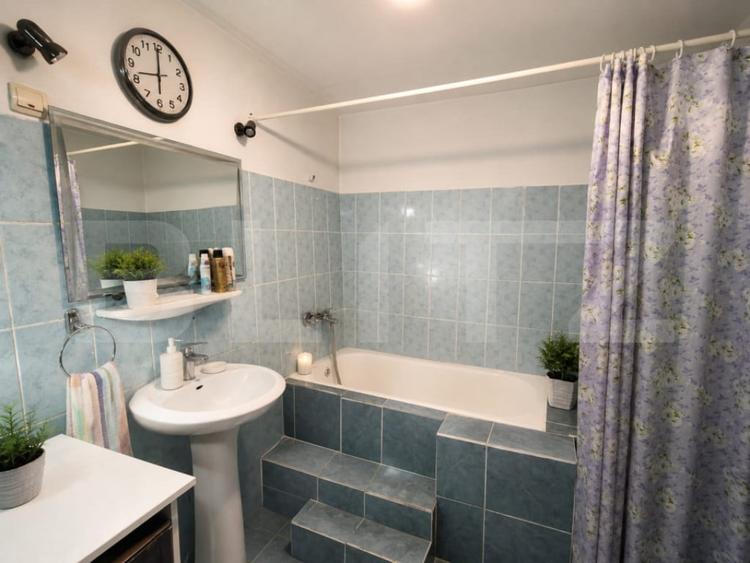 Casă cu 3 camere cu Teren 559 Mp în Central