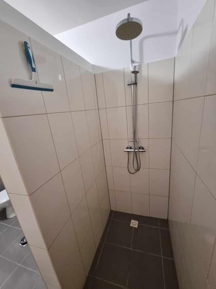 Apartament cu 2 camere decomandat în Florești