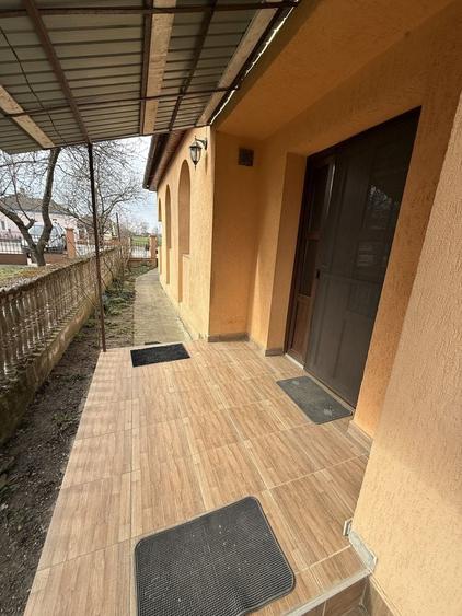 Ofer spre vanzare Casa 3 Camere recent renovata in comuna Lipau - 6