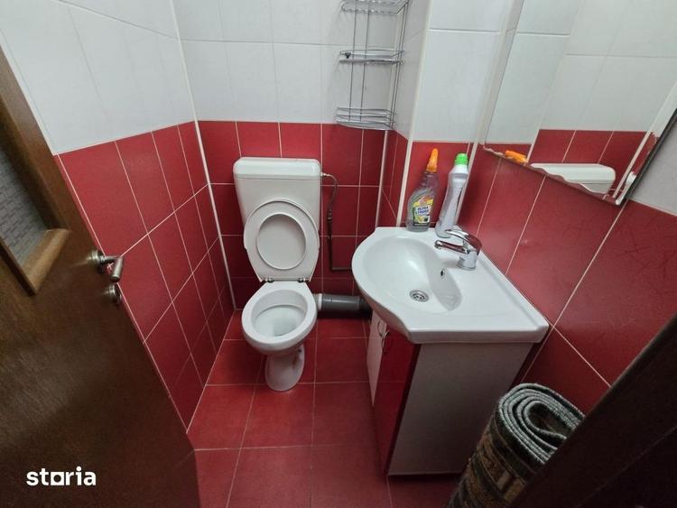 Apartament cu 3 camere decomandat în Trivale