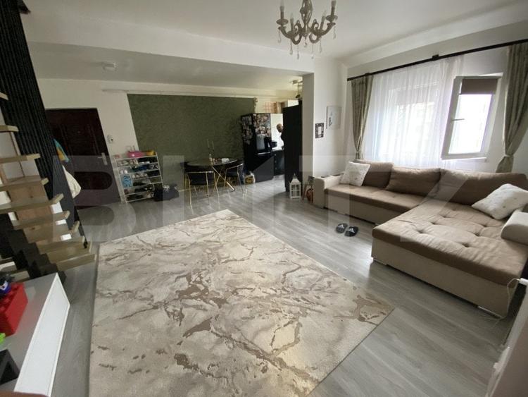 Apartament cu 4 camere decomandat, mobilat în Sud-Est