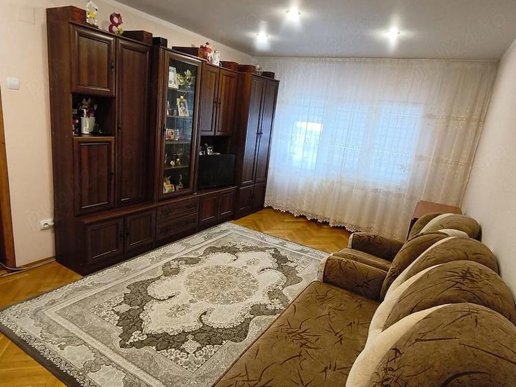 Apartament cu 2 camere nedecomandat în Central