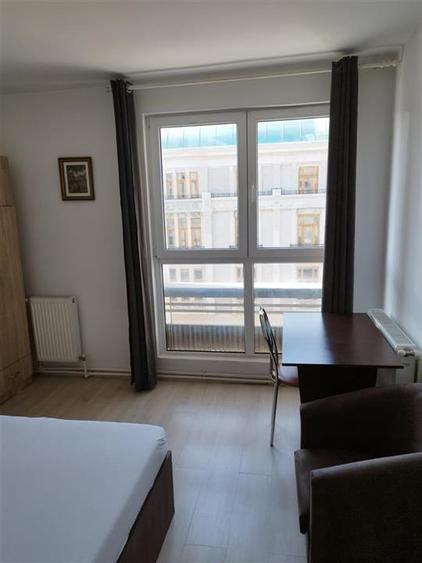 Apartament cu 2 camere semidecomandat, mobilat în Piața Unirii