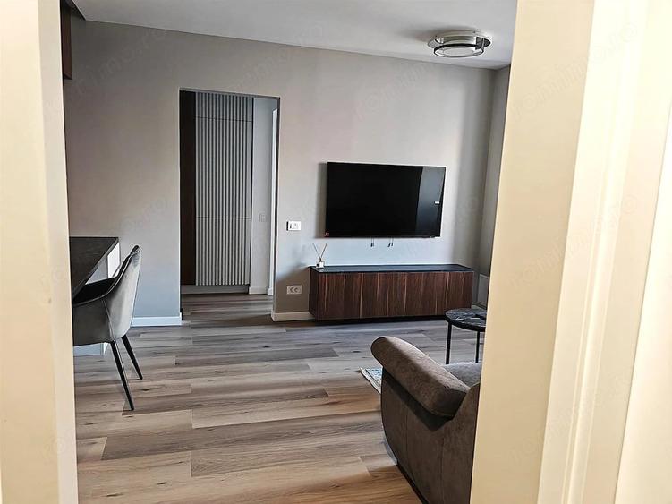 Apartament cu 2 camere semidecomandat în Universitate