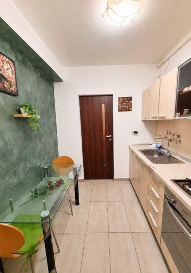 Apartament cu 2 camere decomandat în Exterior Vest