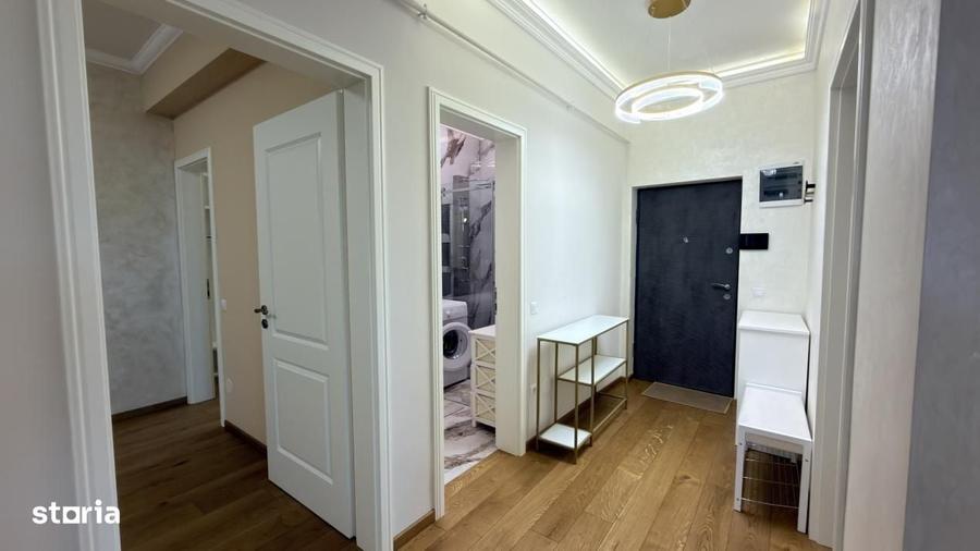 Apartament cu 3 camere decomandat în Lazaret