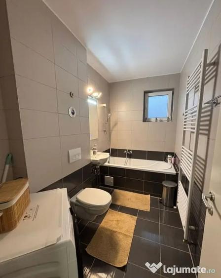 Apartament cu 2 camere decomandat în Avantgarden