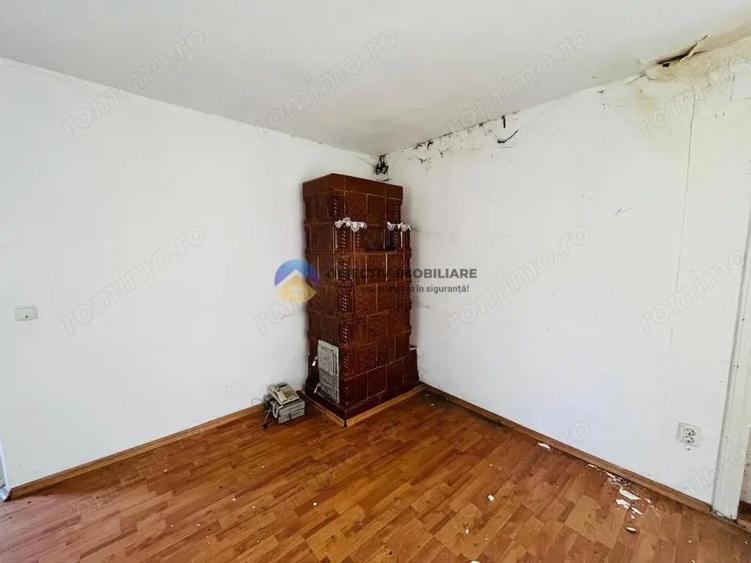 Casă cu Teren 2273 Mp în Grumăzești