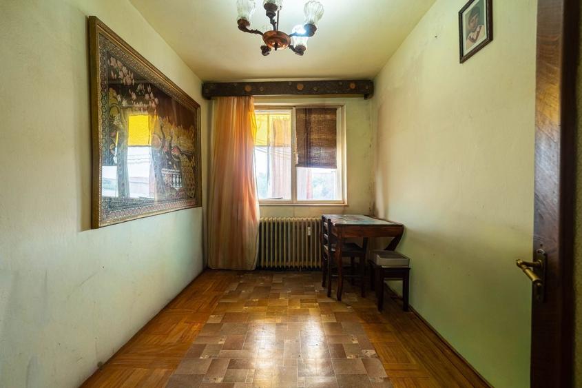 Apartament cu 4 camere decomandat, mobilat în Ultracentral