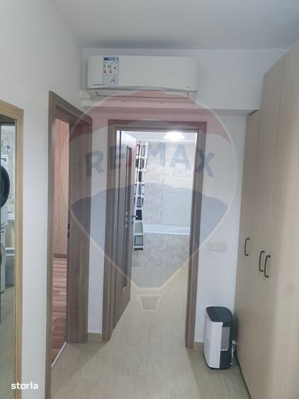 Apartament cu 3 camere decomandat în Cetate