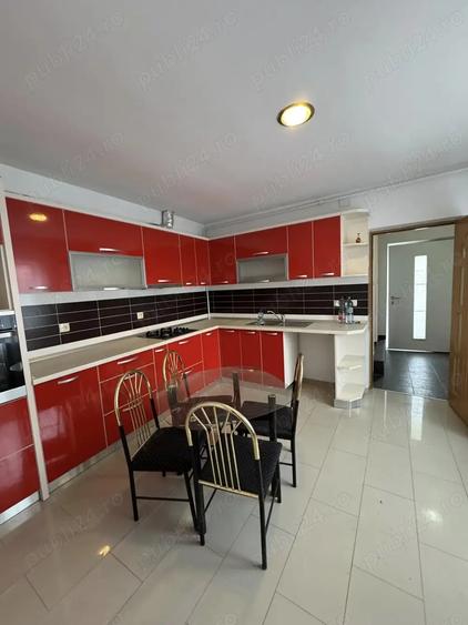 Casă cu 3 camere cu Teren 150 Mp în Central