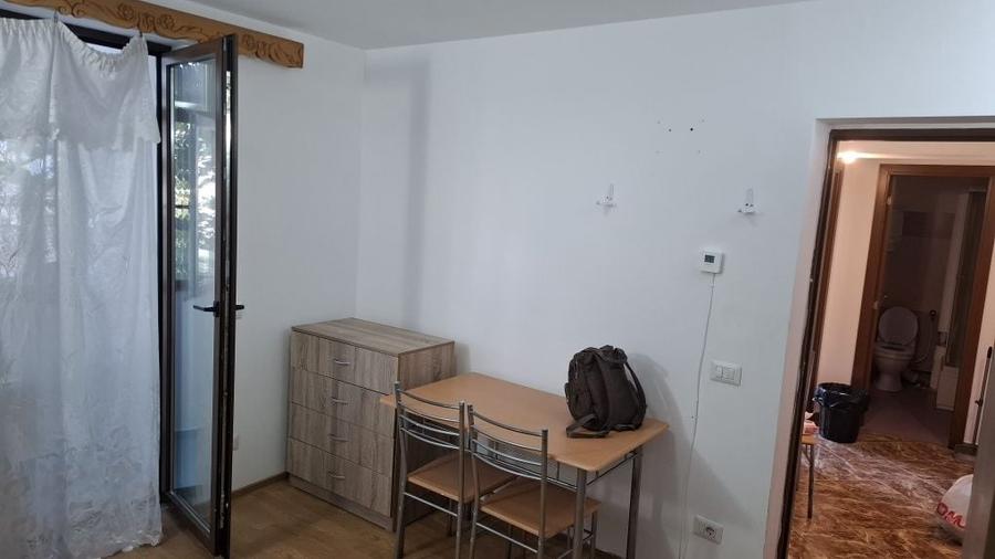 Apartament cu 2 camere decomandat în Sud