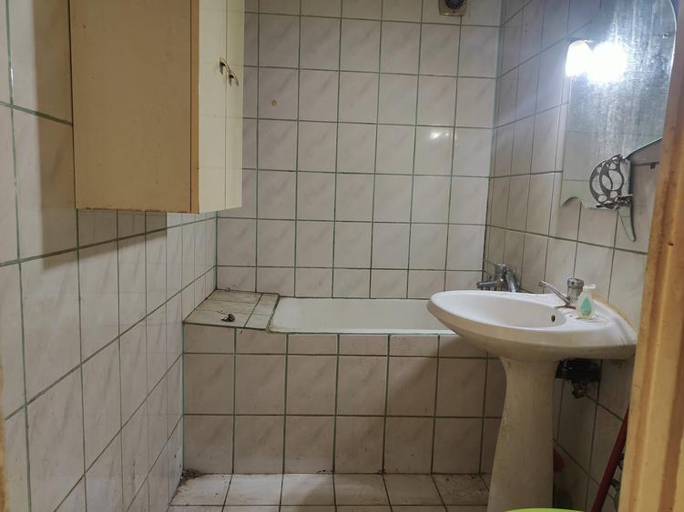 Apartament cu 2 camere semidecomandat în Universitate