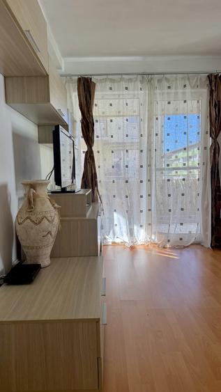 Apartament cu 2 camere decomandat în Florești