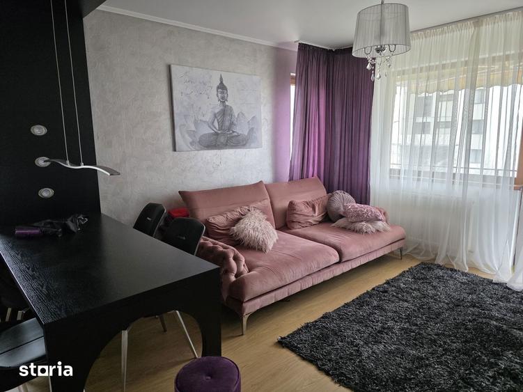 Apartament cu 3 camere decomandat în Tractorul